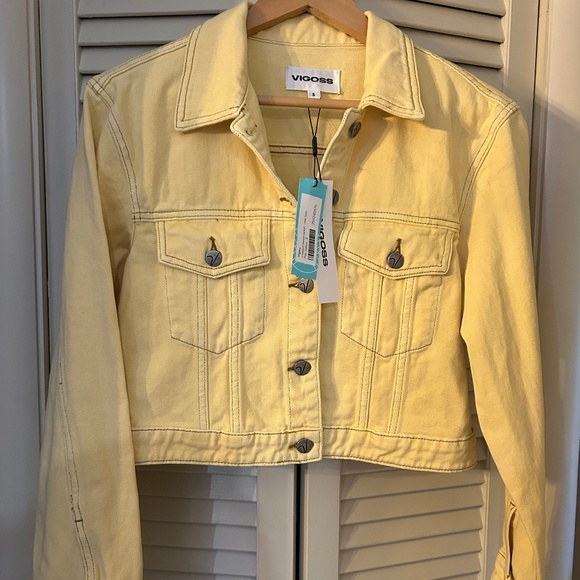 NWT Vigoss Cropped Pale Yellow Jean Trucker Denim Jacket - Picture 1 of 7